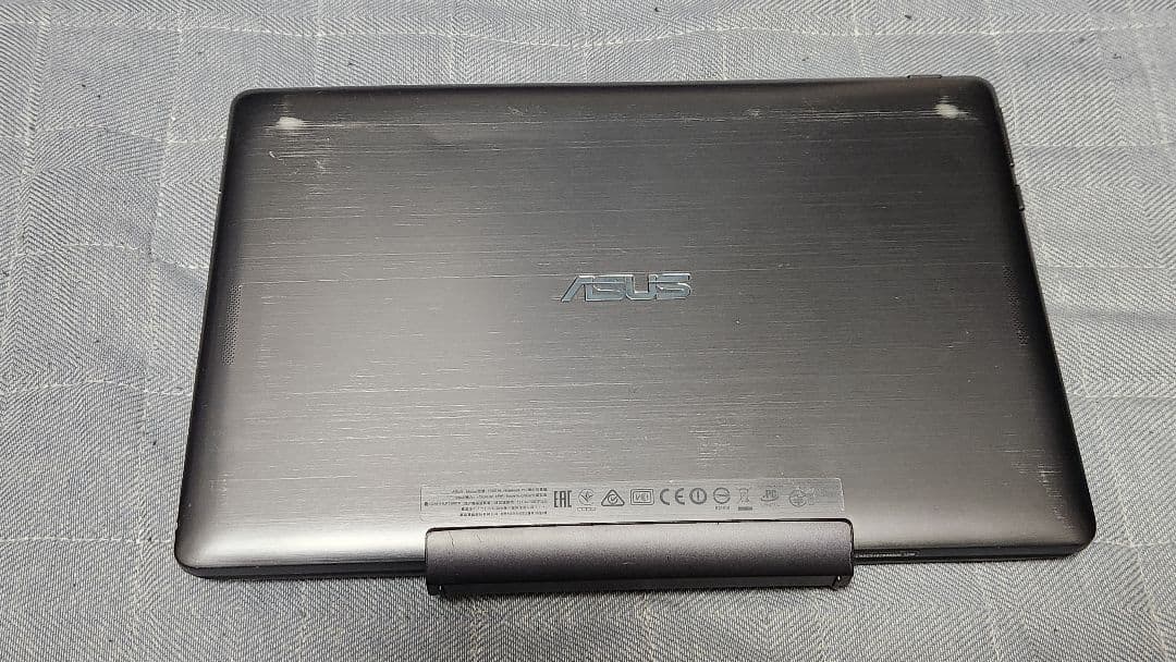 ASUS ノートPC HDMIポート搭載