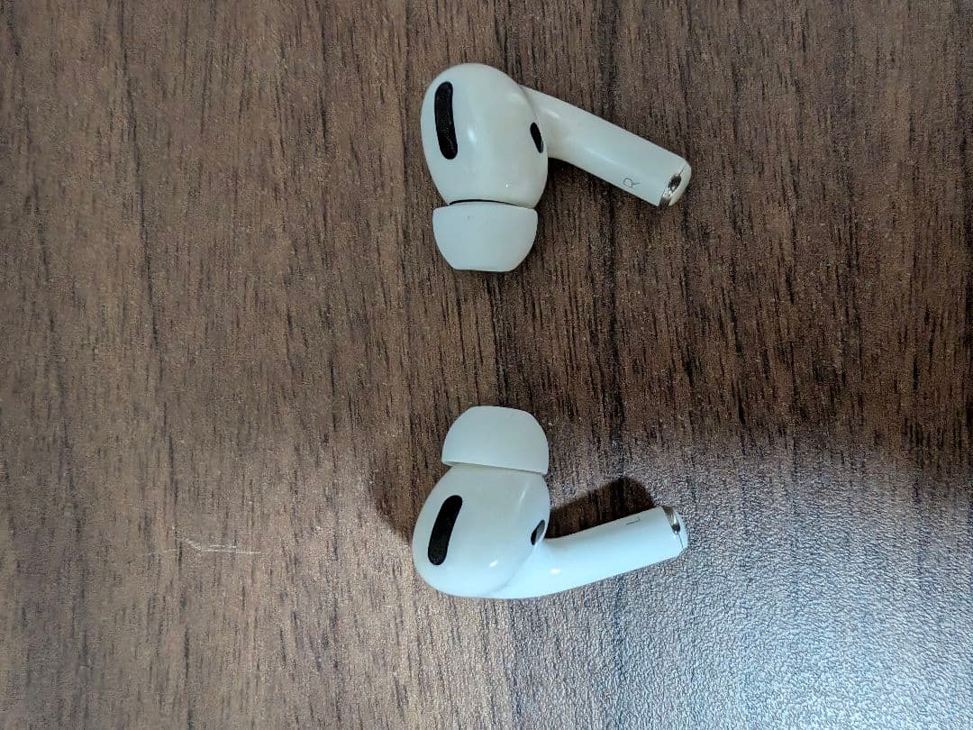 AirPods Pro （第二世代）充電ケース付き ホワイト