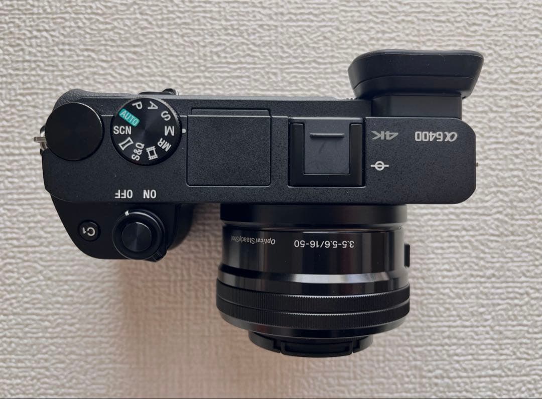 【美品】Sony α6400 ミラーレスカメラ＋小型標準ズームレンズ