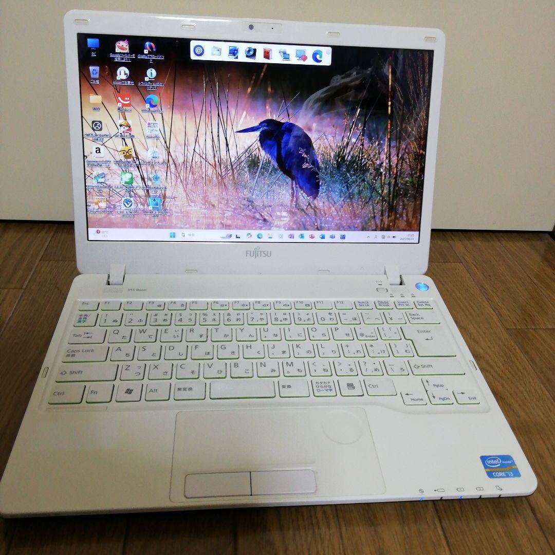 【小型軽量】富士通Windows11ノートPC（Office付）