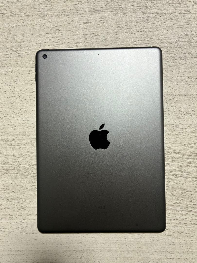 24時間限定値下げ　iPad 第9世代10.2インチ (Wi-Fi, 64GB)
