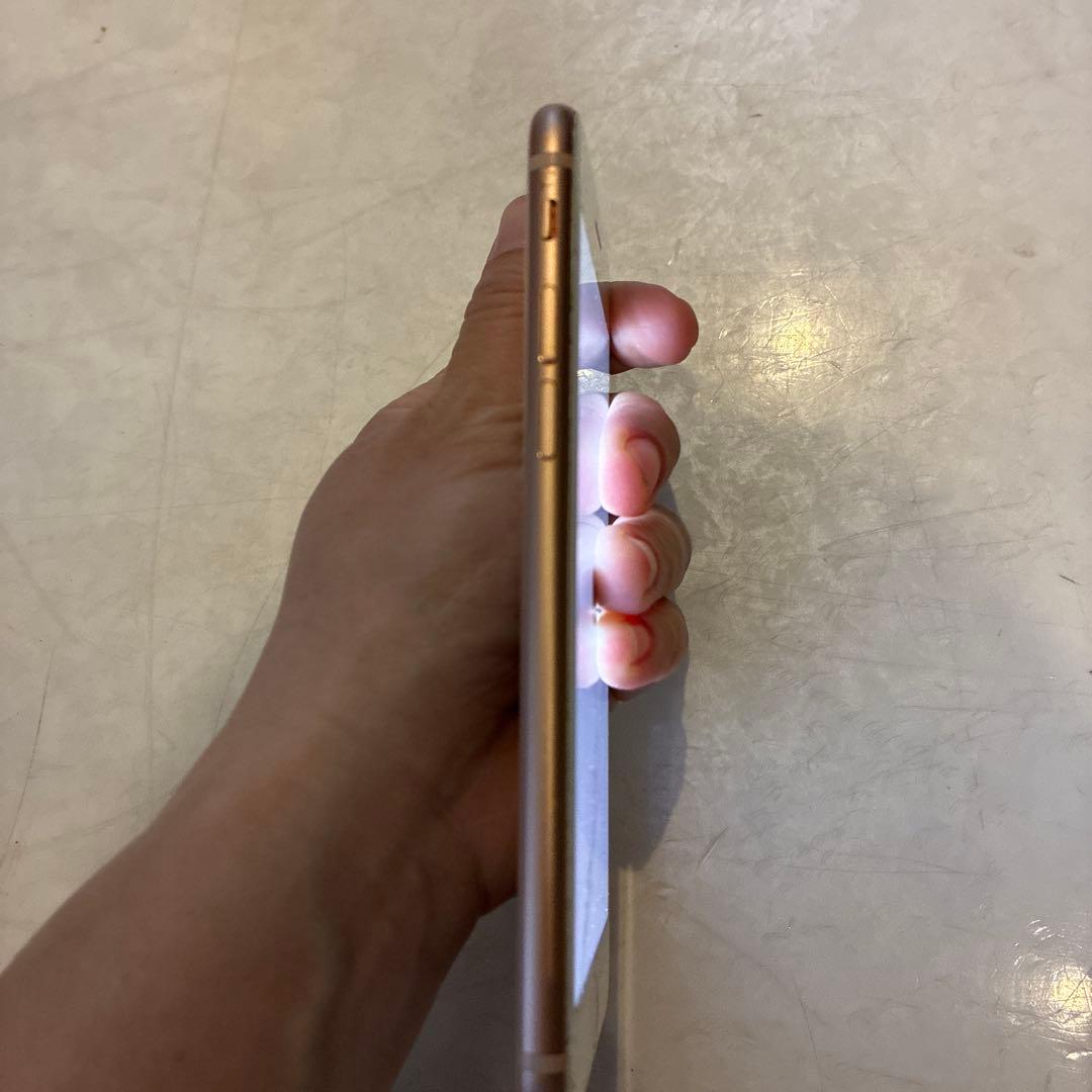 Apple iPhone 8 ピンクゴールド 本体　64GB 画面割れ