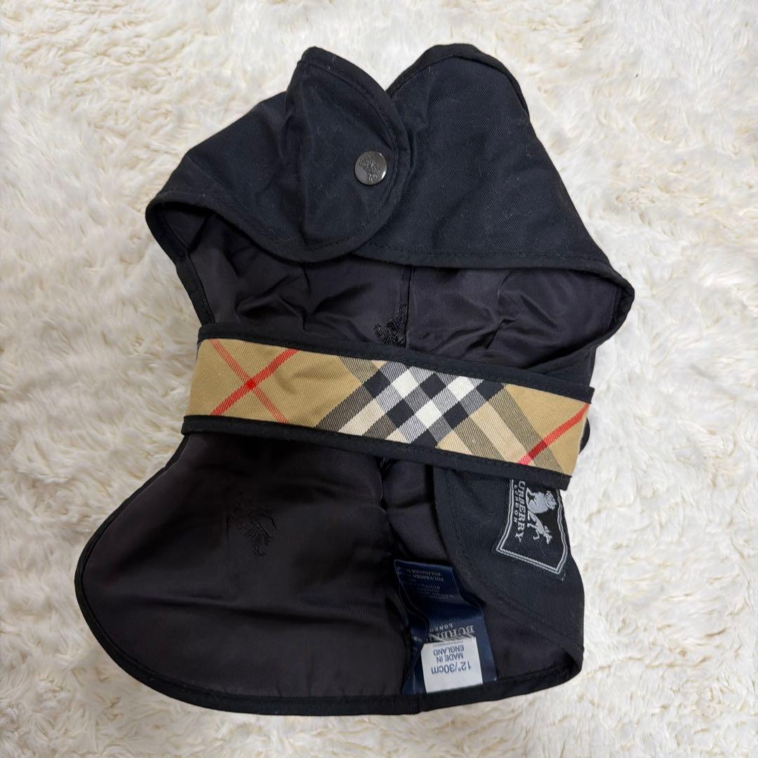 Burberry 犬用コート 黒 チェック柄