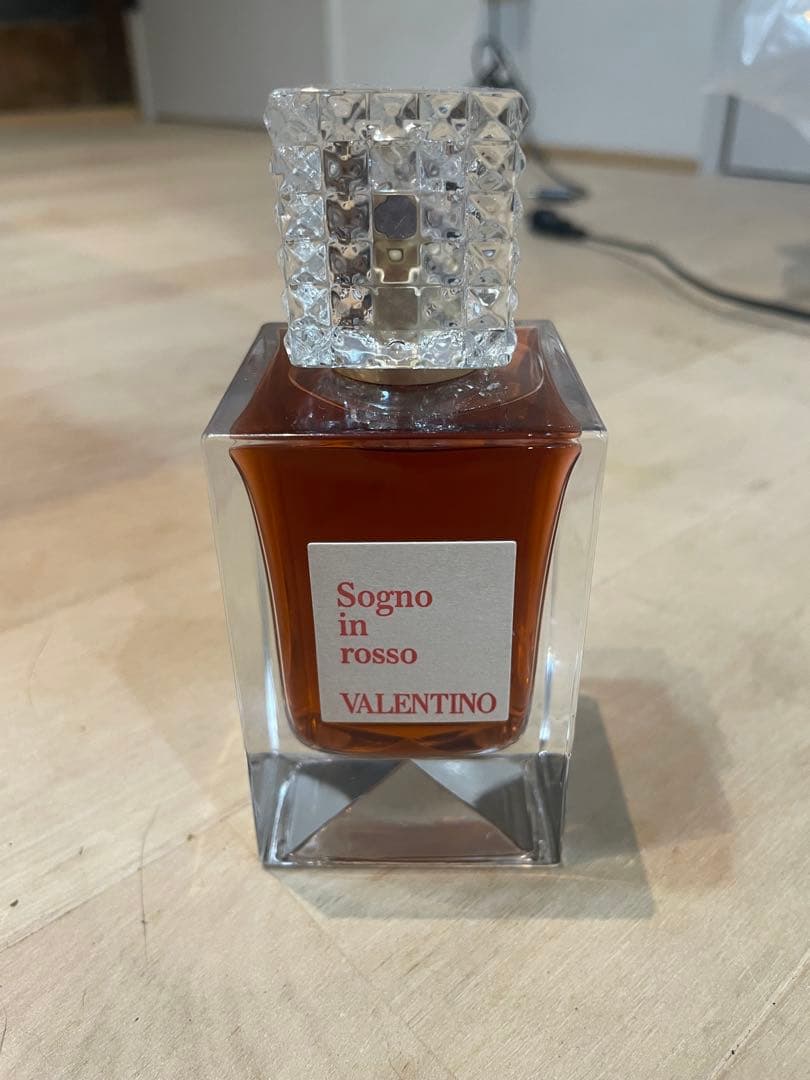 VALENTINO Sogno in rosso 香水