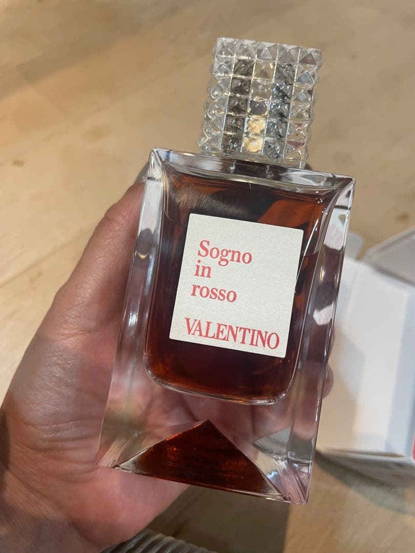 VALENTINO Sogno in rosso 香水