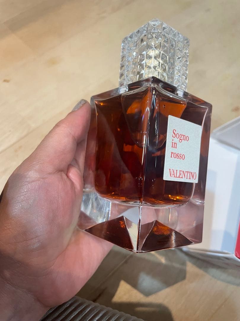 VALENTINO Sogno in rosso 香水