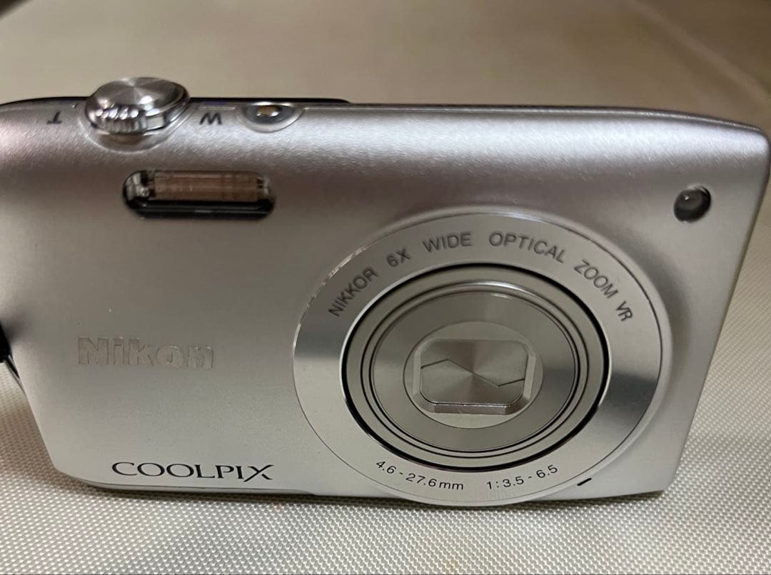 Nikon COOLPIX コンパクトデジタルカメラ S3300 ジャンク品