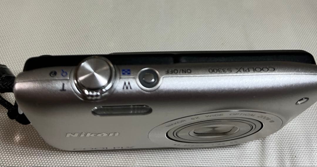 Nikon COOLPIX コンパクトデジタルカメラ S3300 ジャンク品