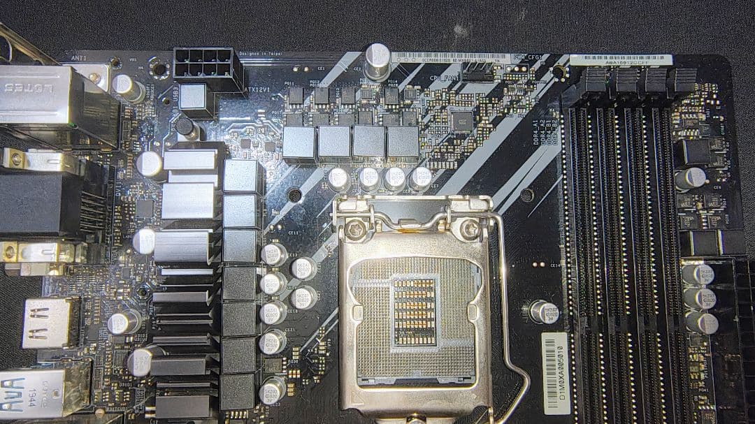 ASRock LGA1151マザーボード Z390PHANTOM GAMING4