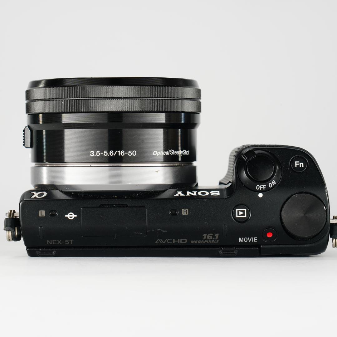 S2392回極美品✨軽量218g旅行最適 SONY NEX-5T ミラーレス