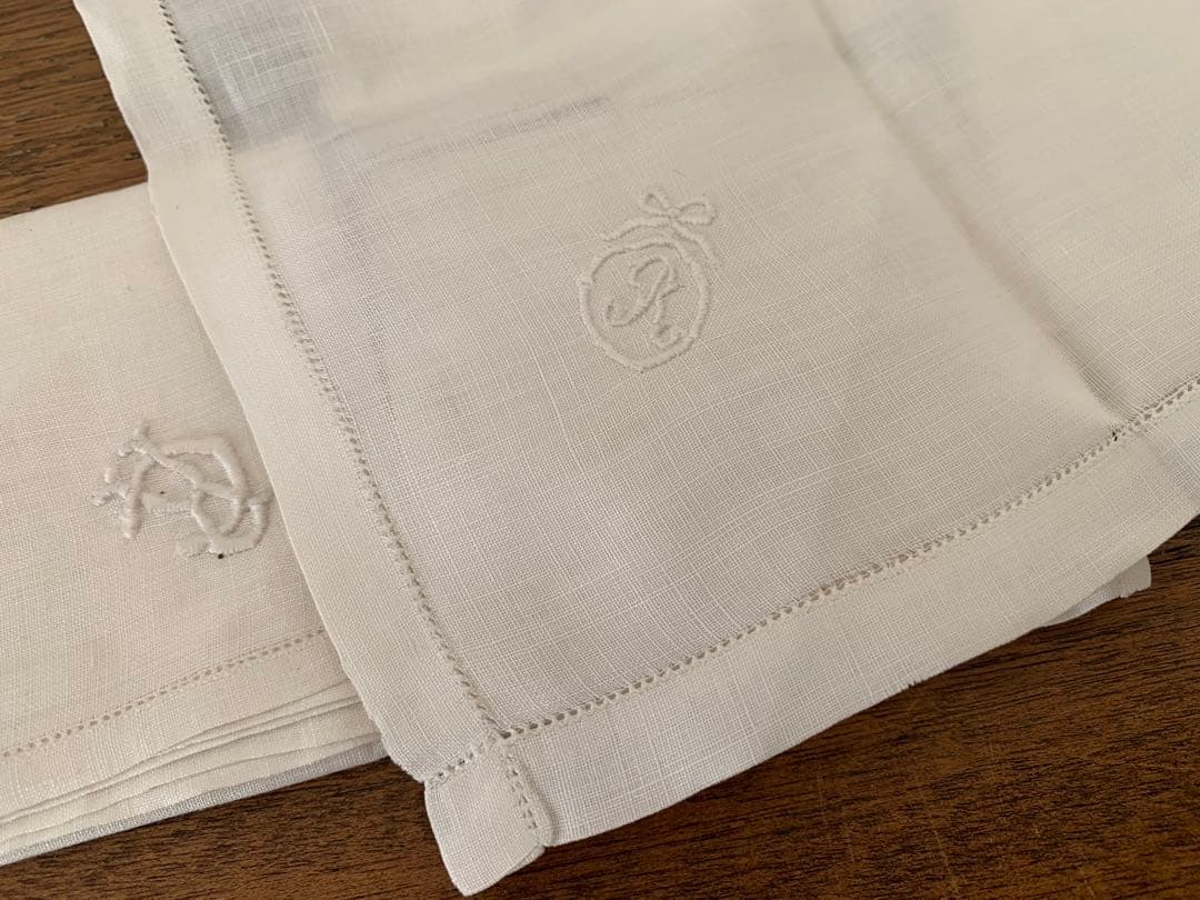 フランス　蚤の市　イニシャル刺繍　ハンカチ　ナフキン　12枚セット