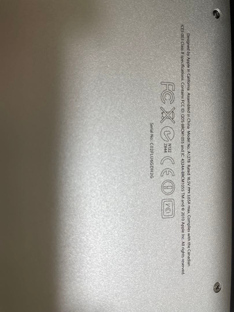 MacBook Pro 2011 SSD換装済み（純正HDD付属）