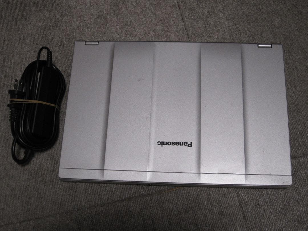 Panasonic CF-LX3 SSDで速い小型軽量のＰＣです。
