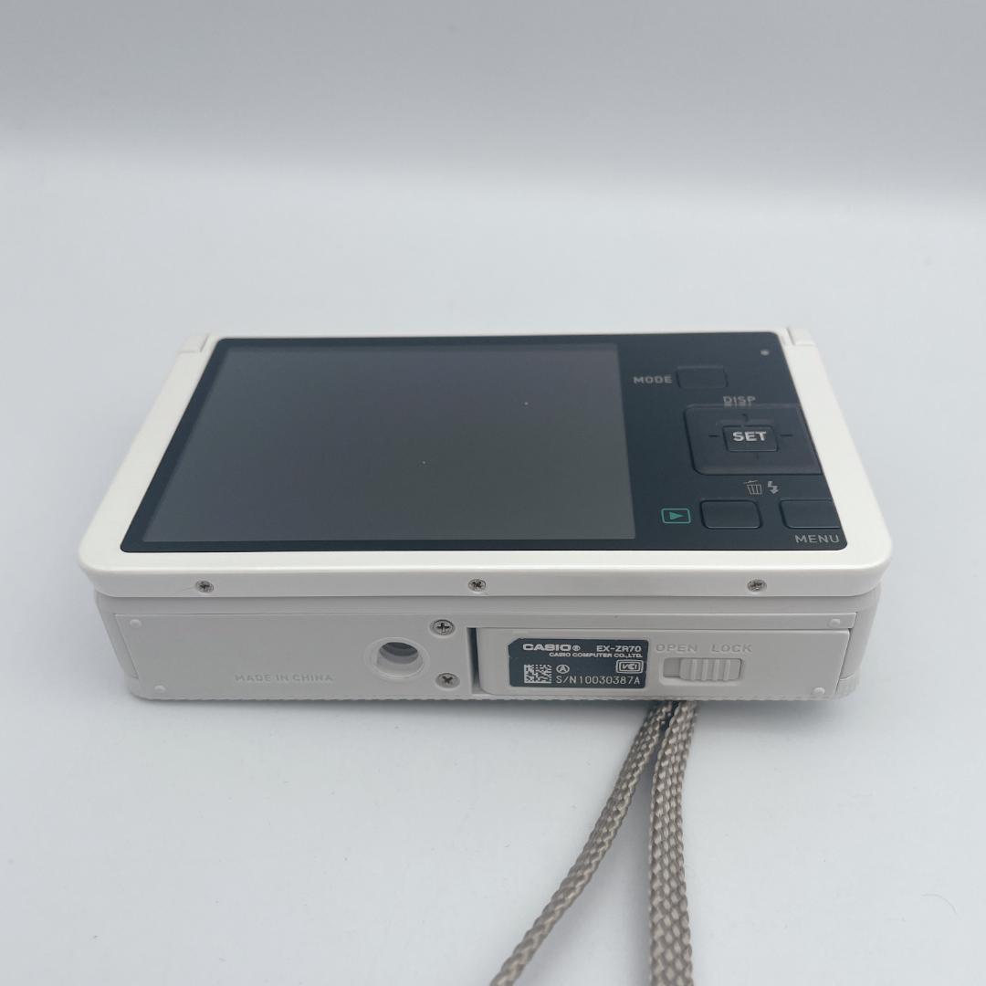 【極美品】CASIO EXILIM デジタルカメラ EX-ZR70 ホワイト