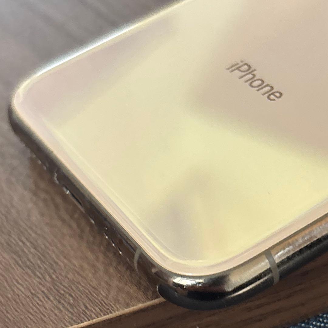 Apple iPhone Xs ゴールド