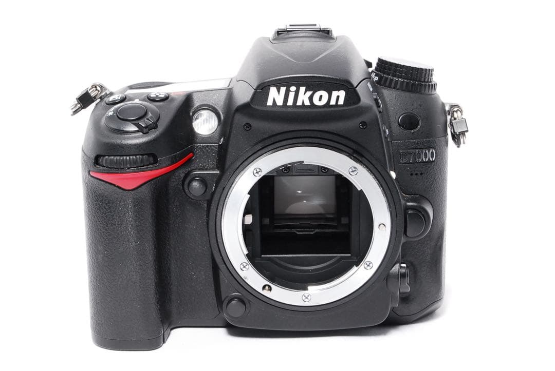 ◆超望遠＆手ぶれ補正◆ショット数少なめ◆Nikon D7000◆一眼レフカメラ◆