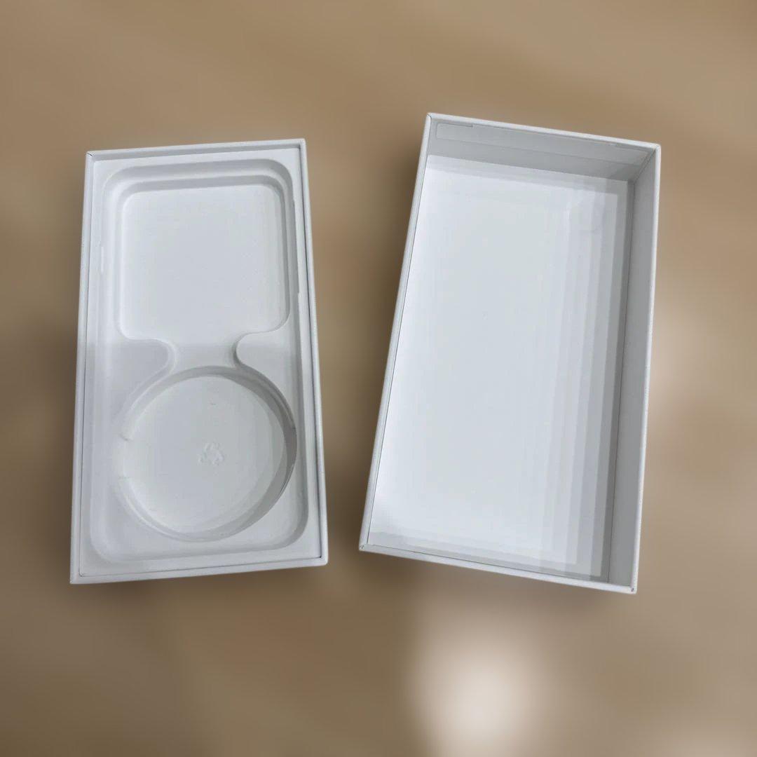 美品‼️iPhoneSE第3世代256GB SIMフリー バッテリー83%箱付き