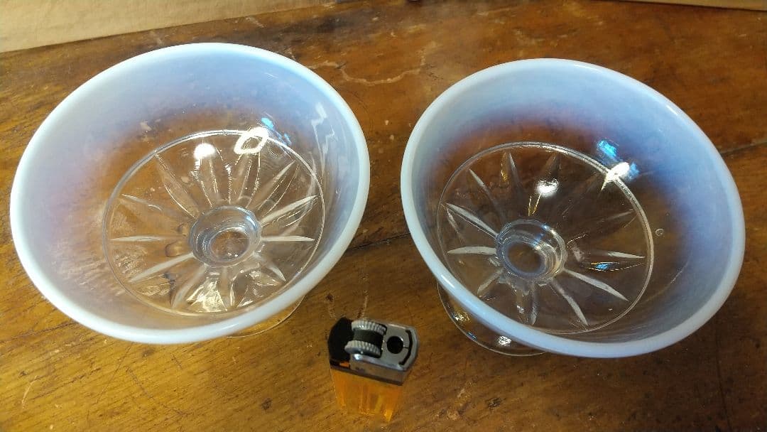 大正ガラス　レトロ可愛い　かき氷器　氷器乳白色　アンティーク