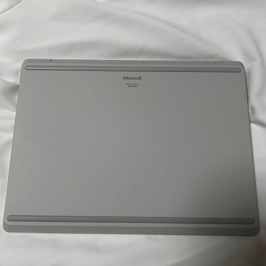 美品　Microsoft Surface Laptop Go THJ-00020
