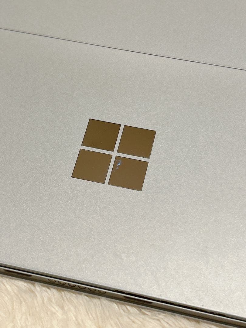 Microsoft Surface Pro7+ 本体　充電ケーブル　ペン
