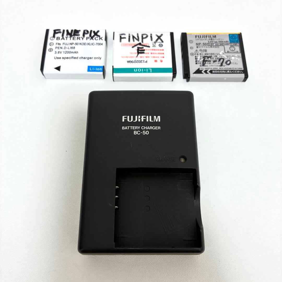 【訳あり】フジフィルム FinePix F70EXR バッテリー3つ付き