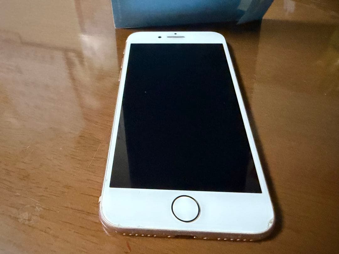 i*e様 Apple iPhone 8 ゴールド 本体