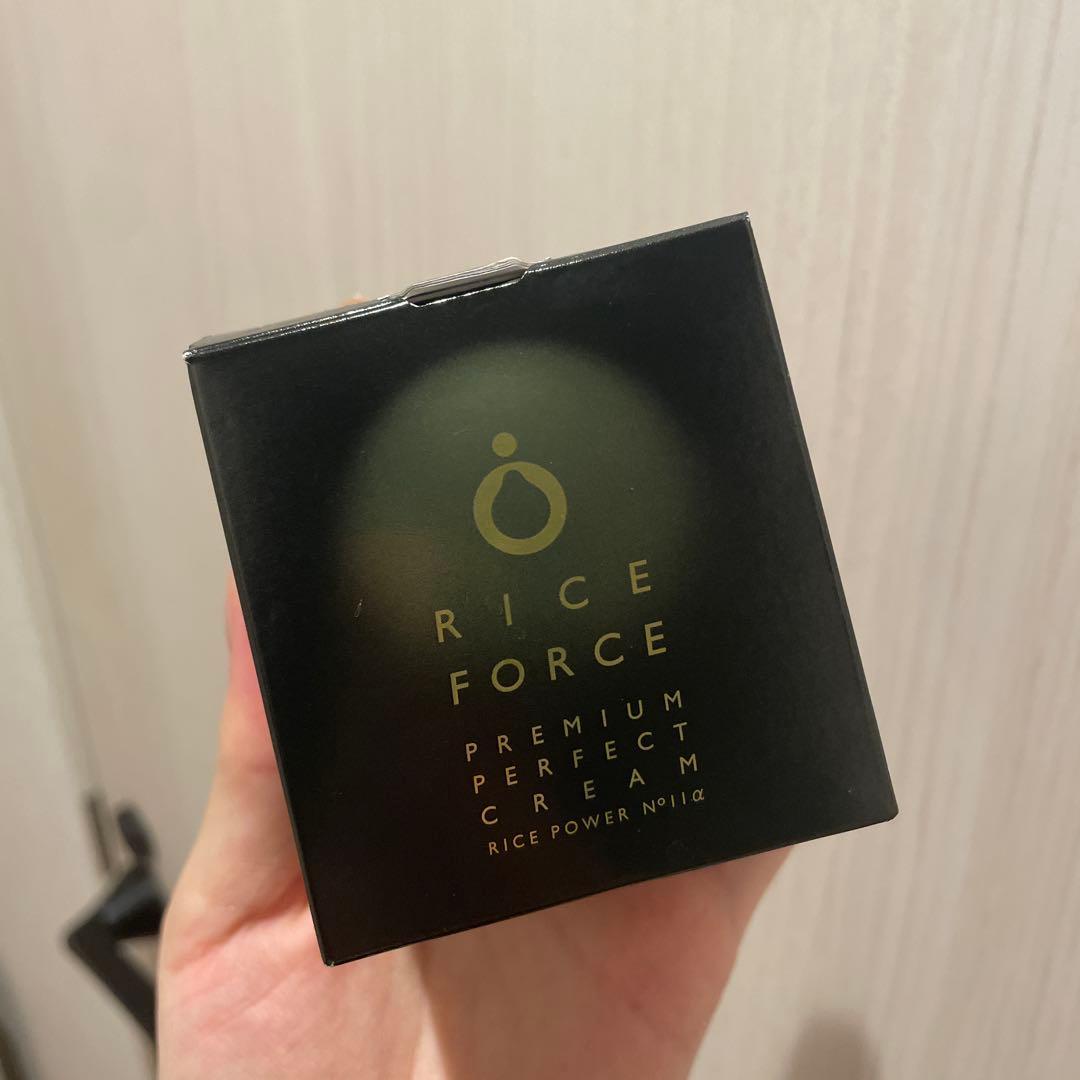 新品未使用♡ ライスフォース プレミアムパーフェクトクリーム 30g