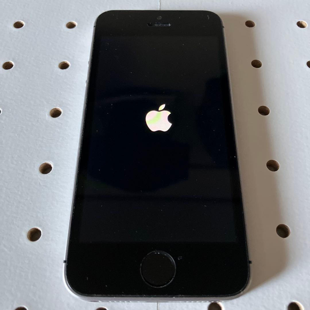 iPhone SE第一世代32GBシルバー現状品、used品希少品！