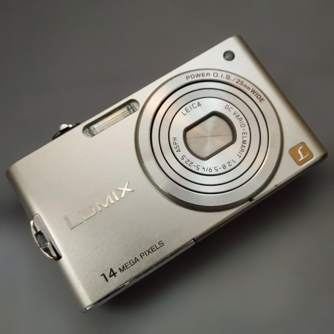 Panasonic LUMIX DMC-FX66　シルバー