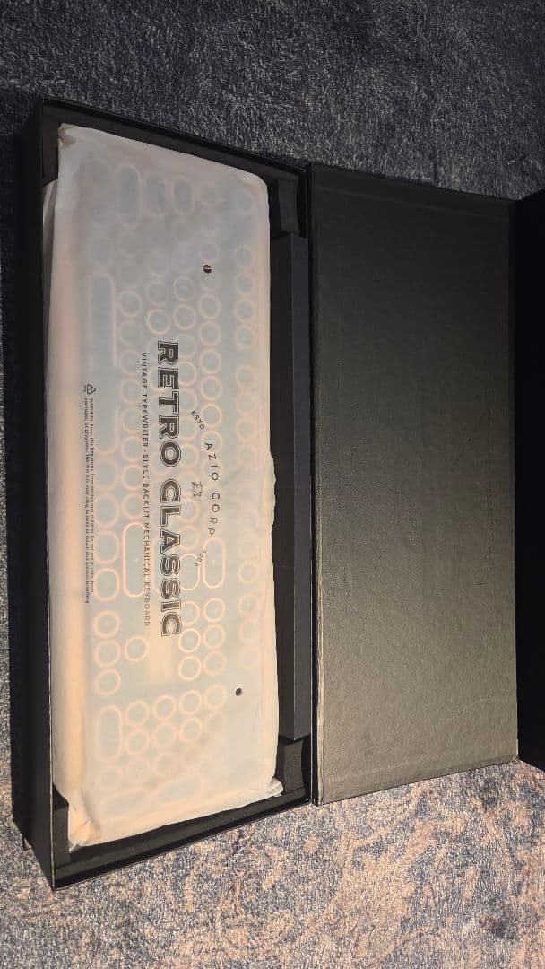 AZIO レトロクラシック キーボード Artisan【値引き交渉ok】