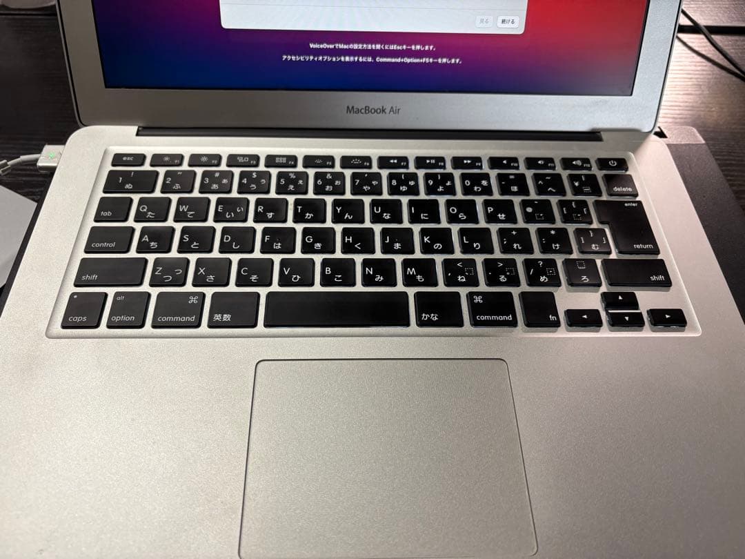 MacBook Air 13-inch Mid 2013 本体　充電器付き
