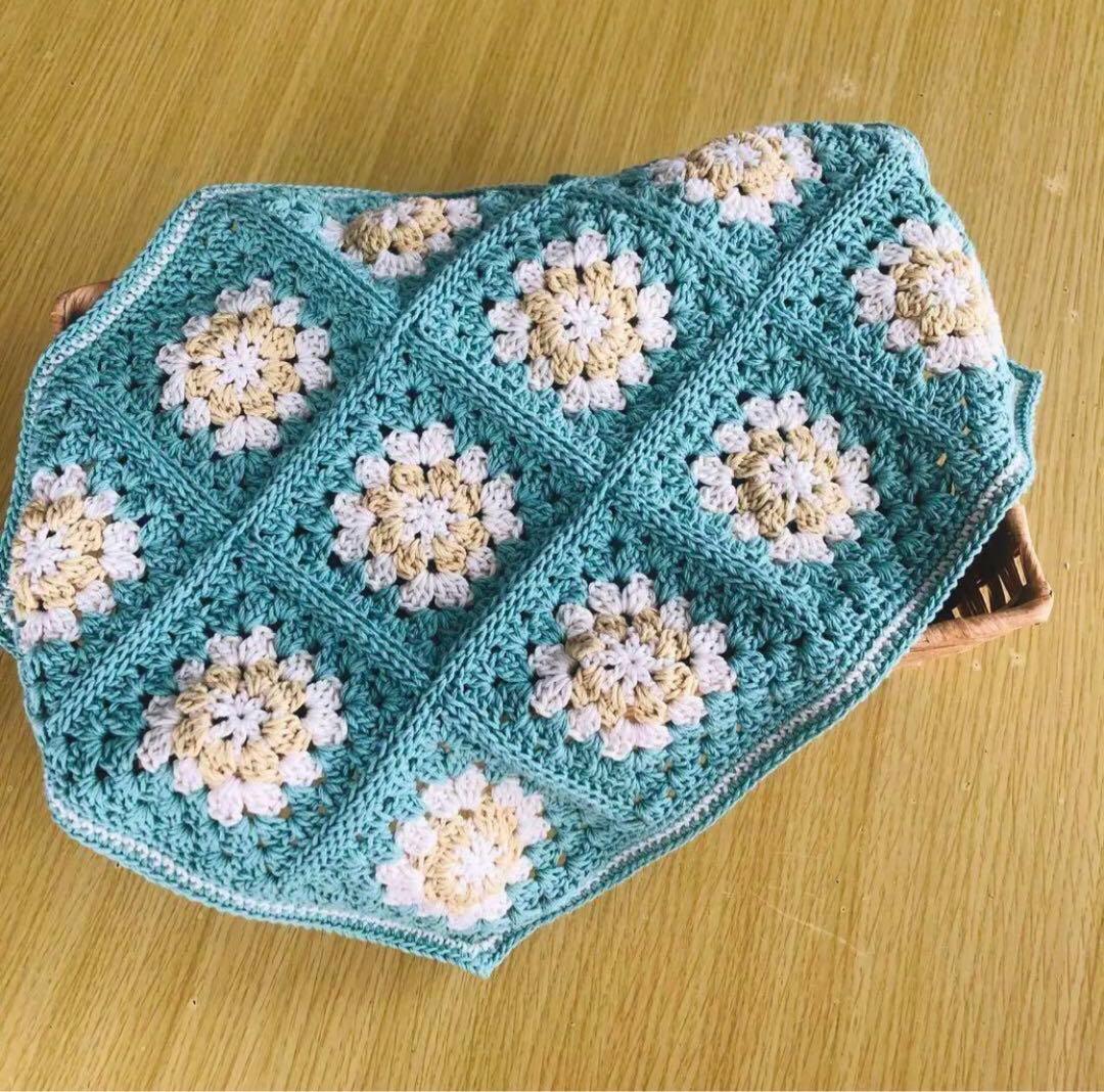 ハンドメイド ブランケット グラニースクエア モチーフ編み かぎ針編み