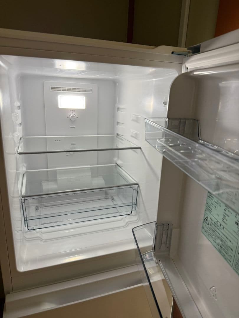 お値下げ ホワイト冷蔵庫 ガラス棚付き