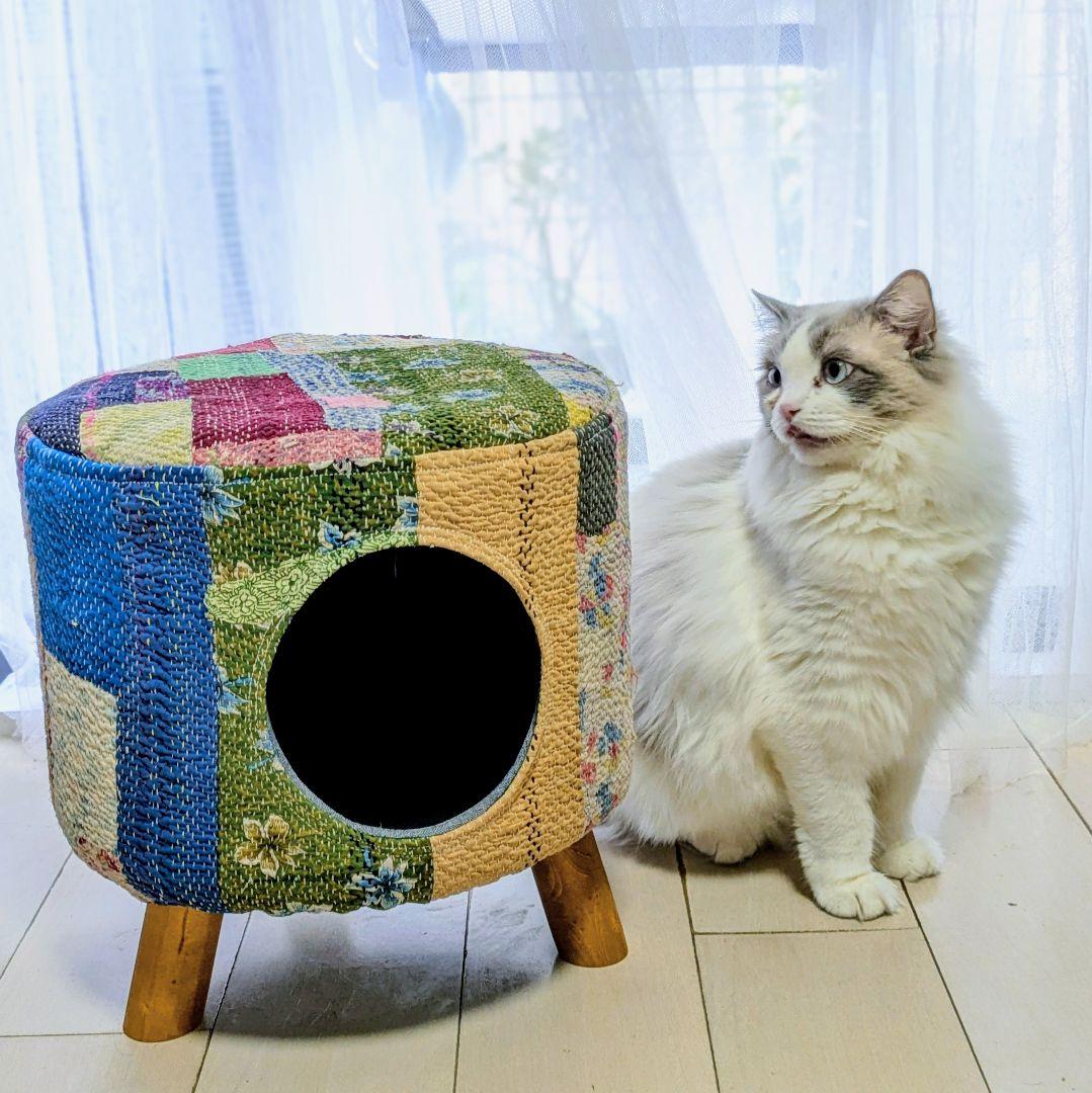 ヴィンテージラリーキルトのキャットスツール　猫ハウス　パッチワーク