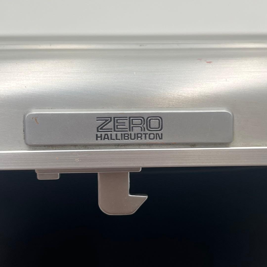 ZERO HALLIBURTON　アタッシュケース　ダイヤルロック