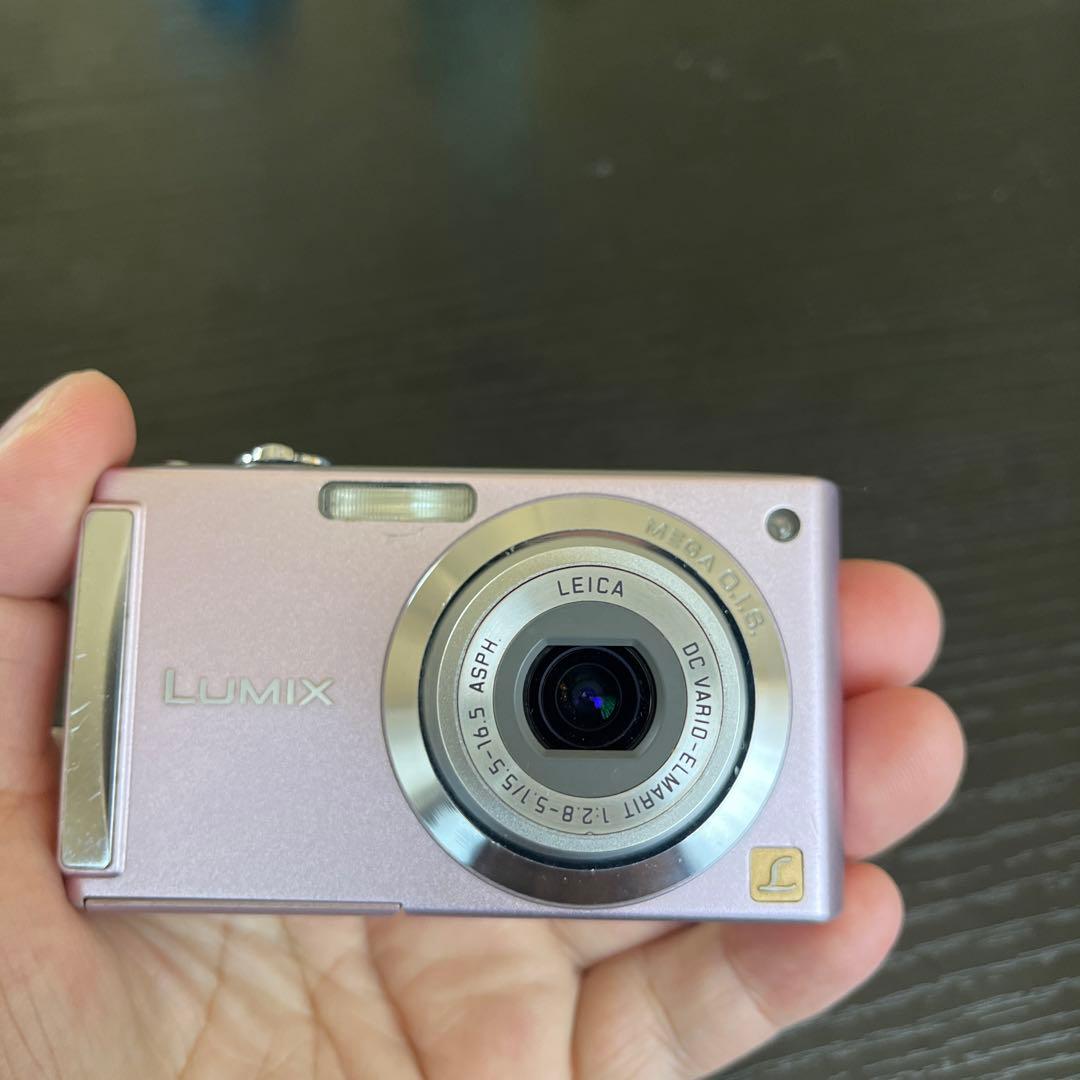 デジタルカメラ Panasonic Lumix DMC-FS3