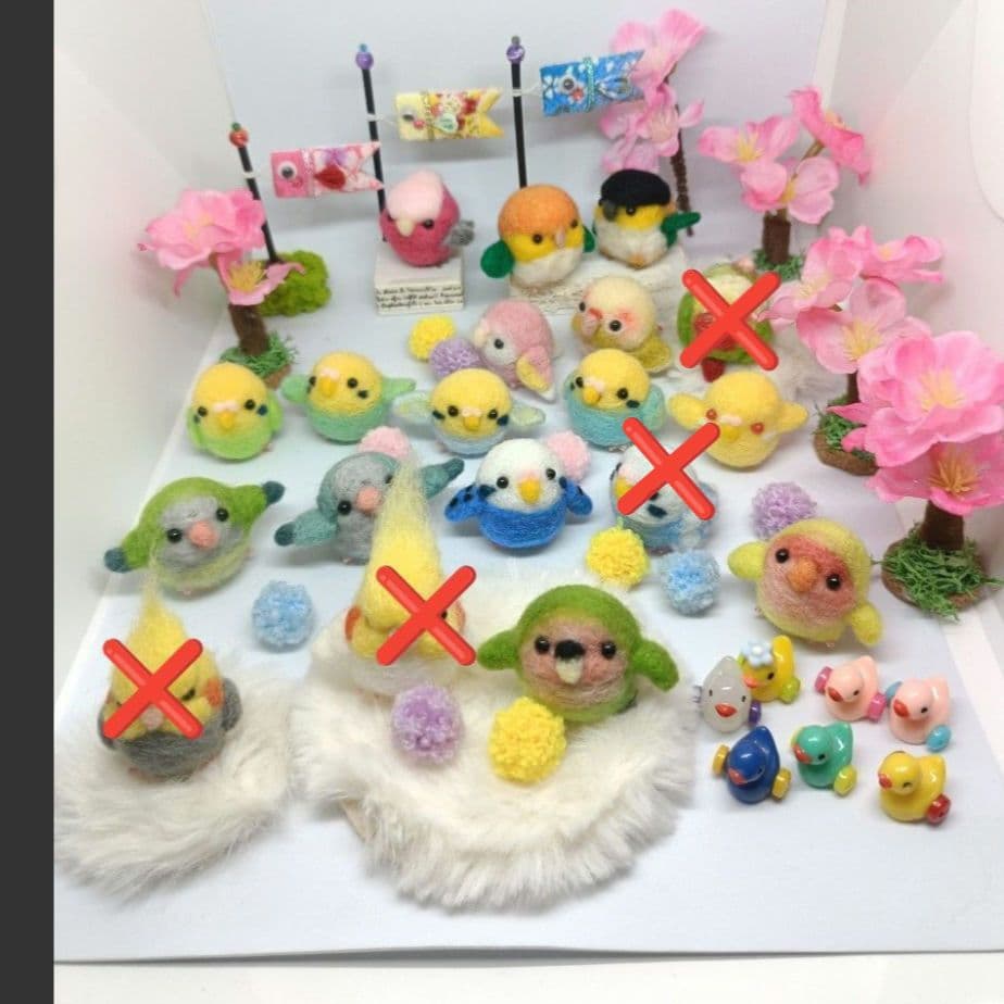 羊毛フェルト まんまるルチノーちゃん（赤目） マット付き セキセイインコ