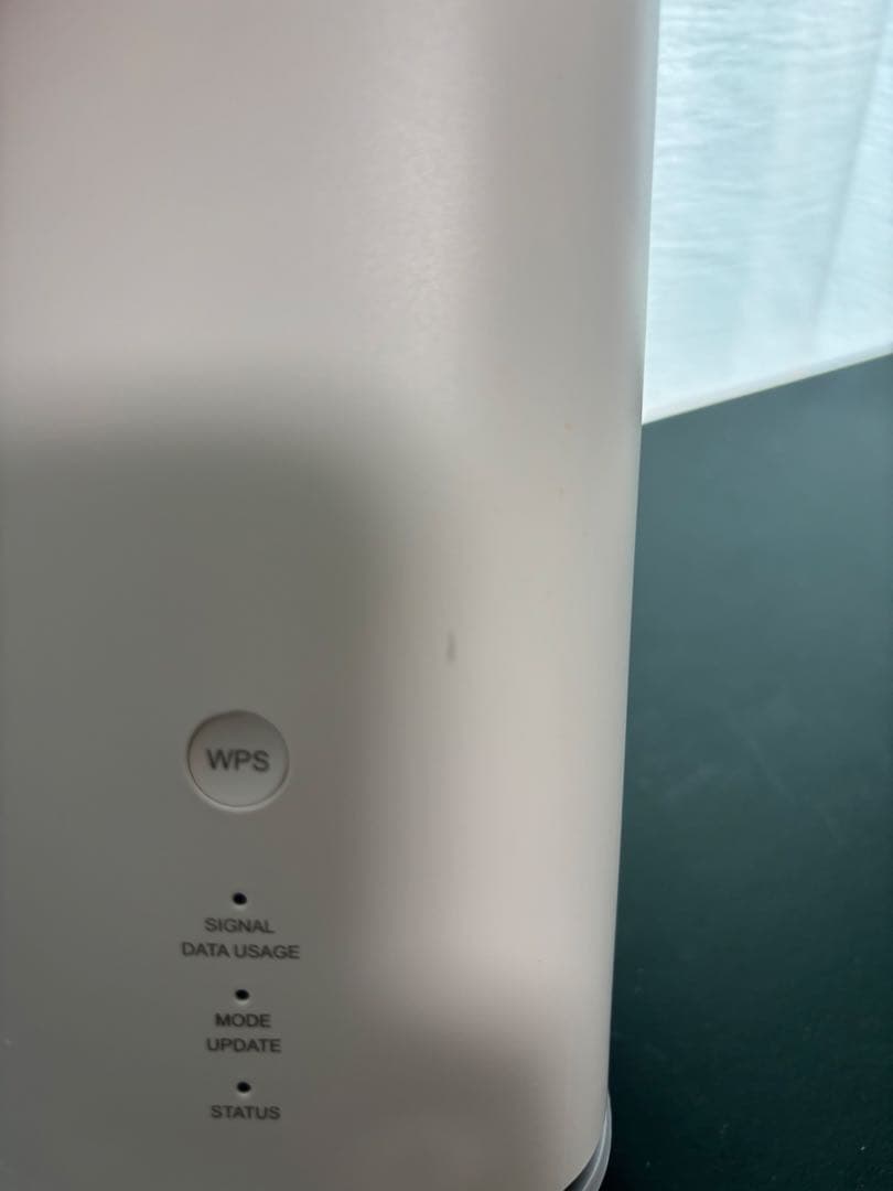 ホワイト 無線LANルーター 円筒形