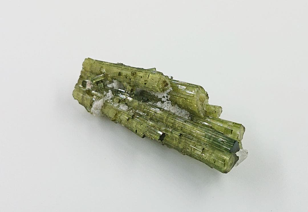 鉱物標本　トルマリン（リチア電気石）