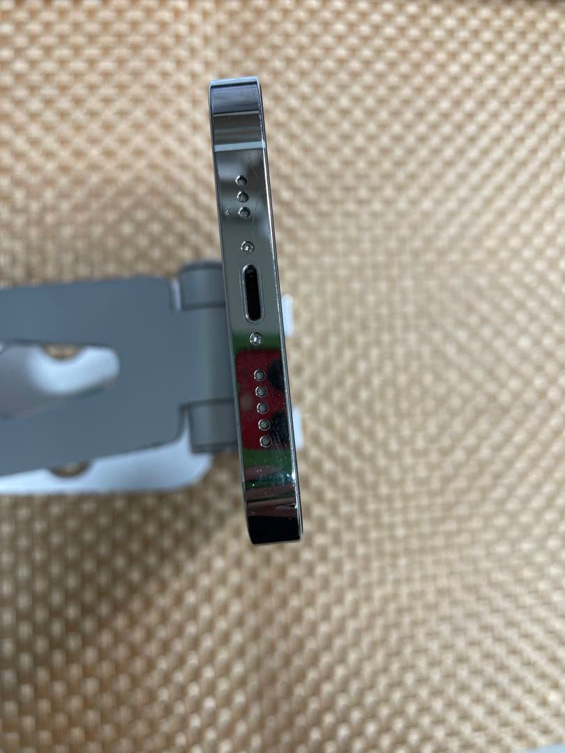 iPhone 13 Pro 256 GB シルバーSIMフリー【0506】