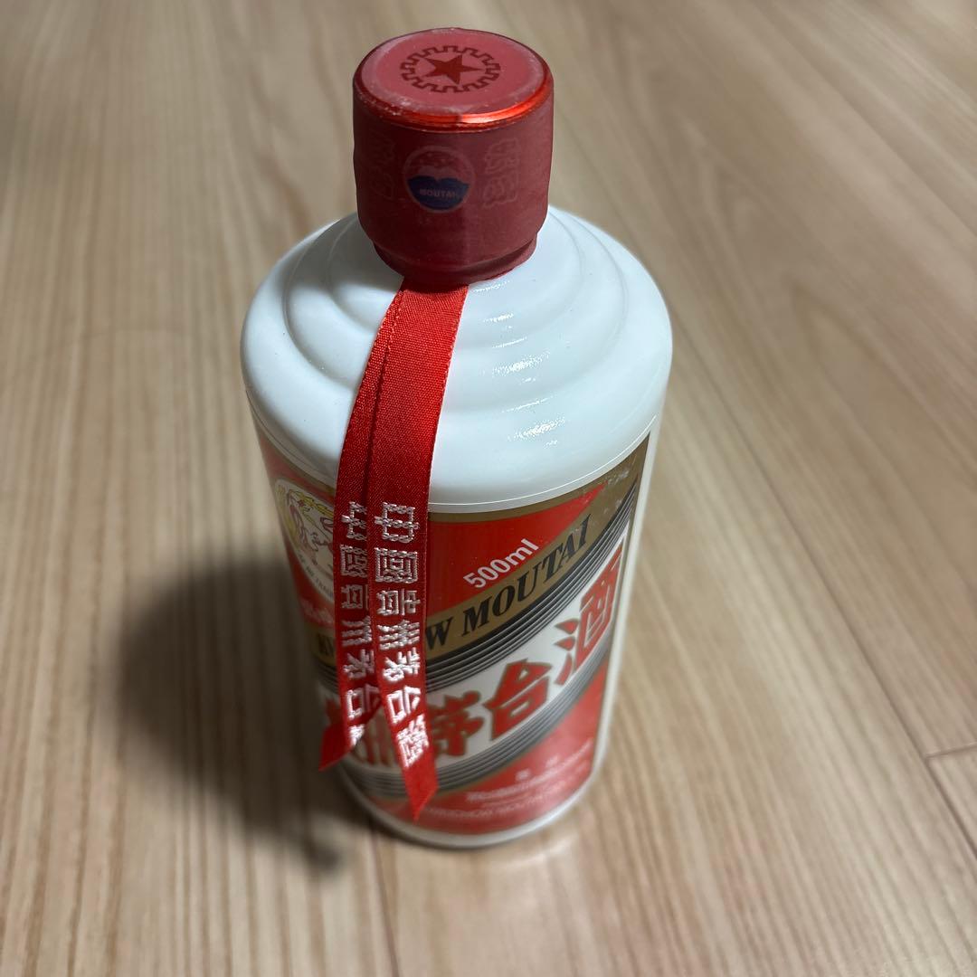 貴州茅台酒 MOUTAI 500mL 53%　グラス付き　白酒