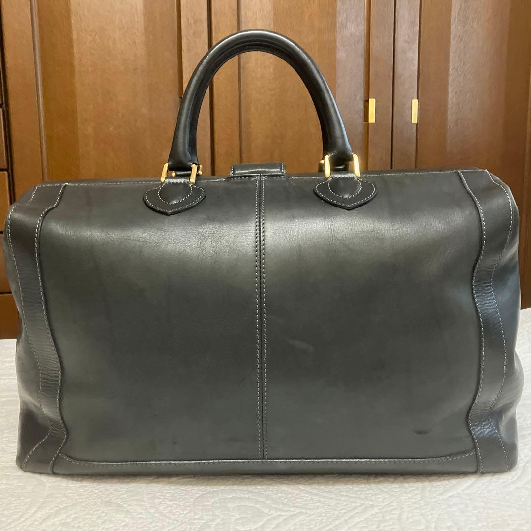 エースの革製旅行カバン