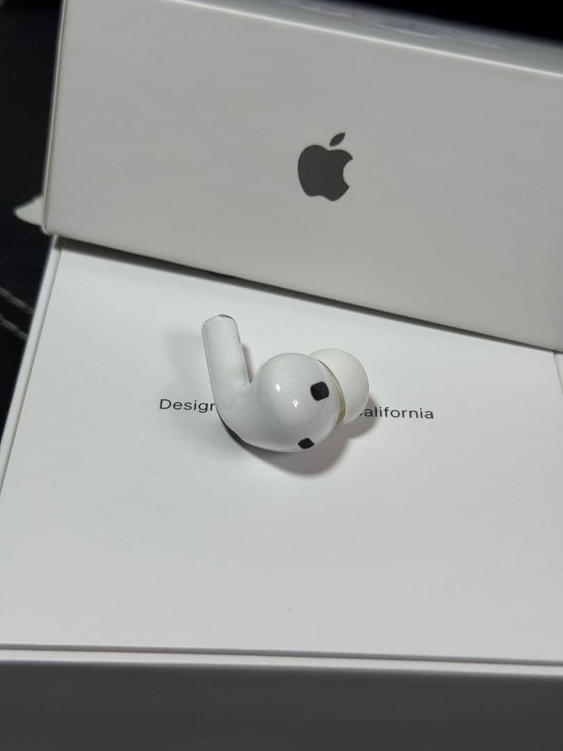 極美品　AirPods Pro 2 第二世代 右耳のみ 片側 A3047 正規品