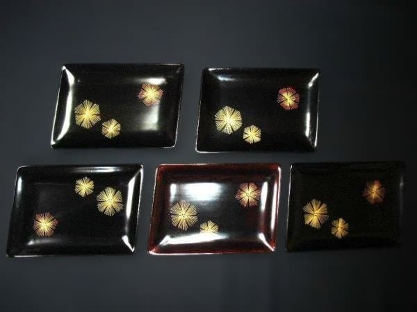 輪島塗 亀甲松 沈金 銘々皿 五枚 本漆器 天然木 茶道具 未使用 共箱