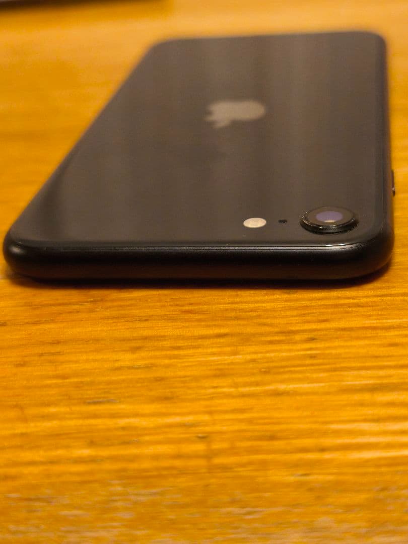 iPhone SE（第2世代）ブラック