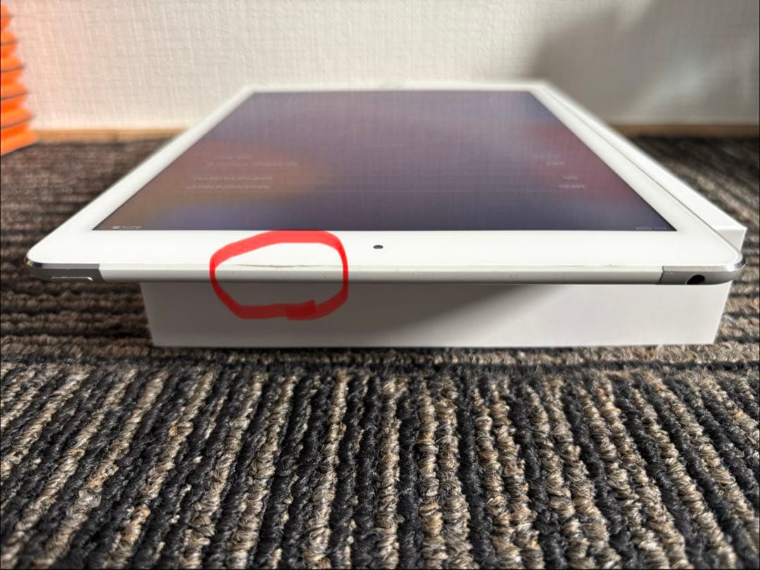 iPad本体 iPad AIR2 wifi + Cellular 64GB
