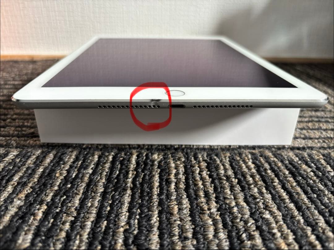 iPad本体 iPad AIR2 wifi + Cellular 64GB