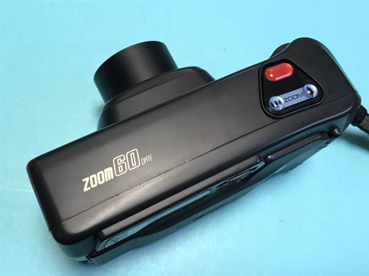 かわいい！　マクロ撮影も可能！　使いやすいカメラ　PENTAX zoom60