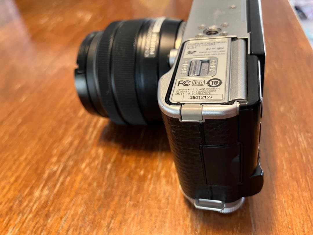 【SALE】稼働品 FUJIFILM X-A1 レンズ 充電器バッテリー２個付