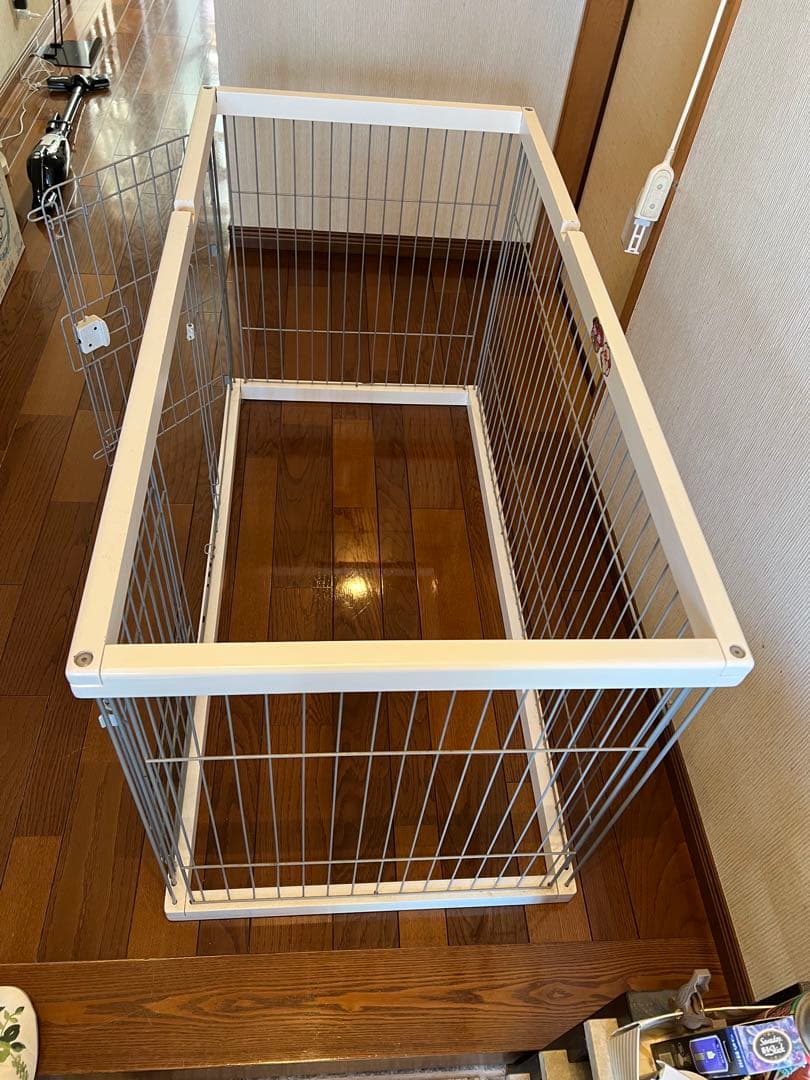 大型犬用 ホワイト金属ケージ 扉付き